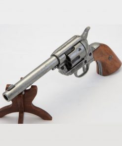 Replica revolver