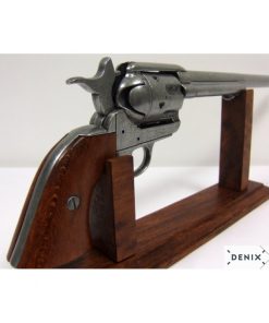 Replica revolver